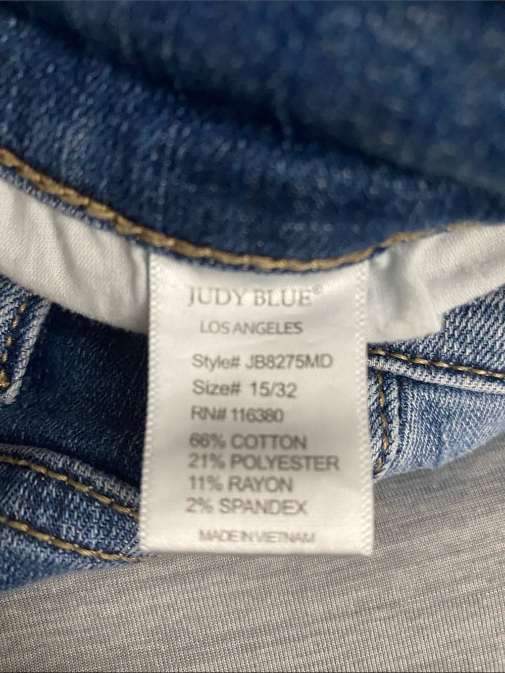 Judy Blue JB8275MD Boyfriend Straight-Leg Distressed Light Blue Jeans 15/32 - Picture 12 of 13